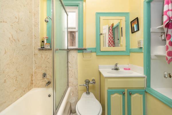 2BR/1BA Apartment · San Francisco photo 4