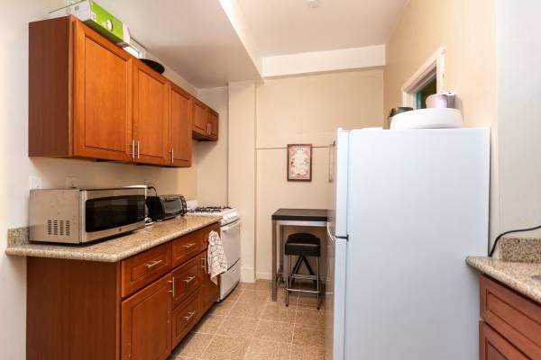 2BR/1BA Apartment · San Francisco photo 2