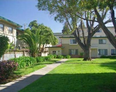 2BR/1BA Townhouse · San Leandro photo 2