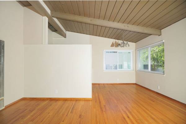 1BR/1BA Apartment on Matadero Avenue · Palo Alto photo 4