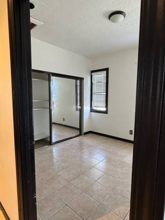 2BR/1BA Single Family House on 45th Street · Oakland photo 5