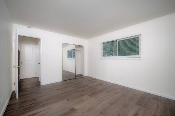 1941 California St Mountain View, CA 94040 photo 2