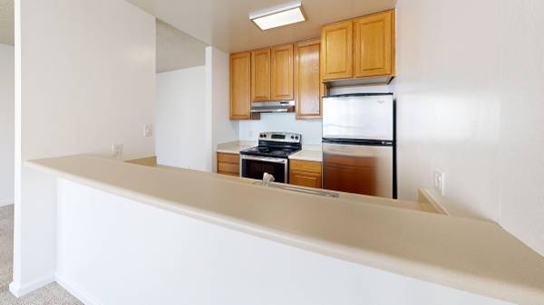 Apartments on Broadway Street · San Francisco photo 4