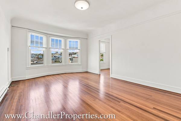 0BR/1BA Apartment on California St · San Francisco photo 3