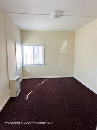 0BR/1BA Apartment · Oakland photo 2