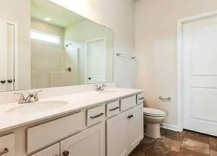 1BR/1BA Apartment · Jackson Heights photo 4