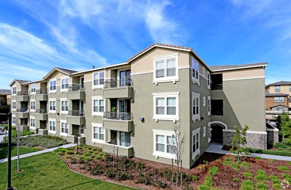 Apartments on Ivy Hill Way · San Ramon
