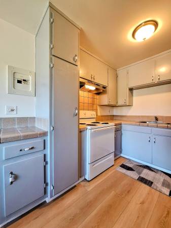 2BR/1BA Apartment on Via Monte Dr · San Jose photo 2