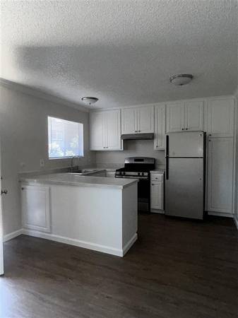 Apartments on & 12 San Pablo Ave · San Rafael photo 4