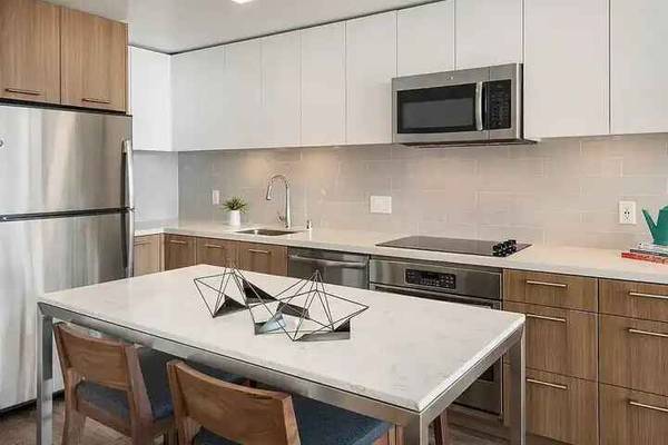 2BR/2BA Apartment on Folsom St · San Francisco photo 5