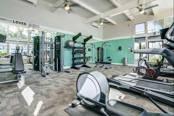 Apartments on Fruitdale Ave · San Jose photo 5