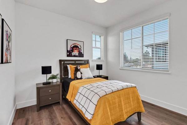 Houses on Burbank Ave · Santa Rosa photo 5