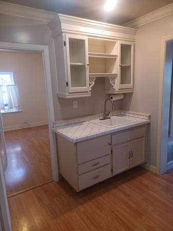 2BR/2BA Flat on Virginia St · Vallejo photo 5