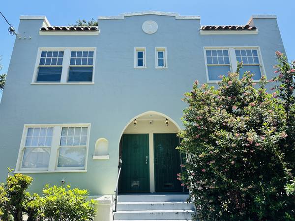 2BR/1BA Apartment · Berkeley photo 4