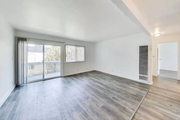 2BR/1BA Apartment · Newark photo 2