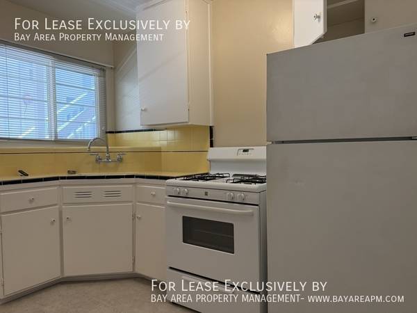 5 Aragon Boulevard, San Mateo, CA 94402 photo 3