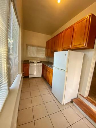 1BR/1BA Apartment on Blake St · Berkeley photo 4