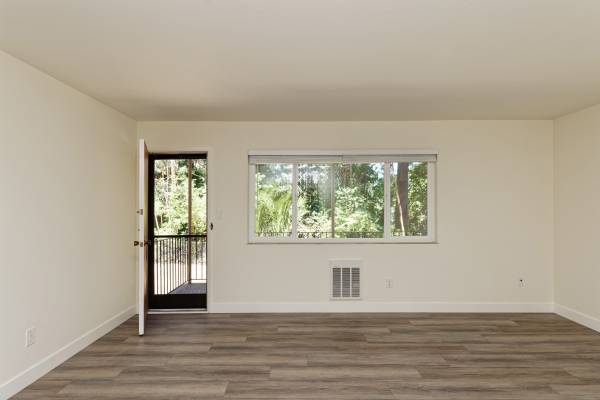 2BR/2BA Apartment · San Leandro photo 5