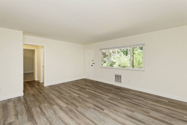 2BR/2BA Apartment · San Leandro photo 4