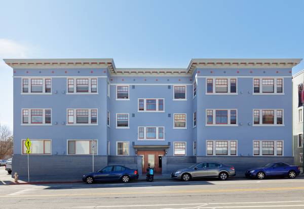 1BR/1BA Apartment · Oakland photo 2