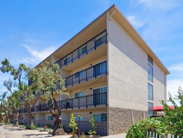1BR/1BA Apartment · San Leandro photo 2