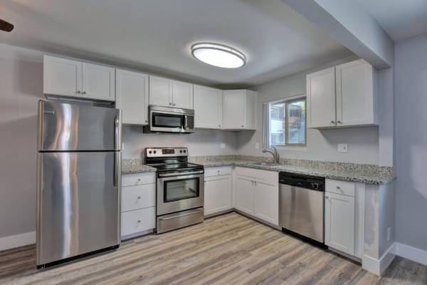1BR/1BA Apartment on Agate Dr · Santa Clara photo 5
