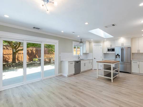 2BR/2BA Other on Pueblo Ave · Napa photo 2