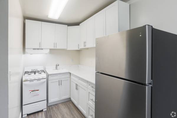 1BR/1BA Apartment on David Ave. · Campbell photo 2