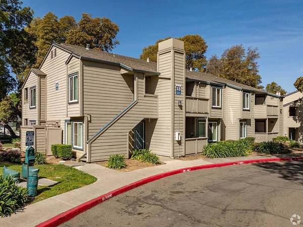 Apartments on Larissa Lane · Vallejo photo 5