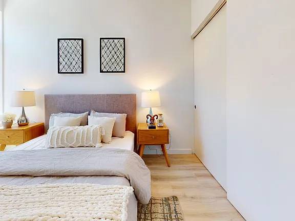 2BR/1BA Apartment · San Francisco photo 4