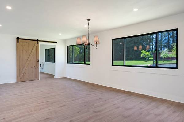 1BR/1BA Single Family House · Sebastopol photo 2