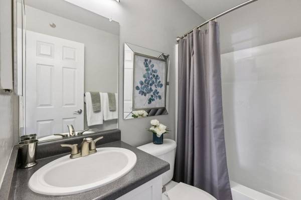 Apartments on Charlotte Way · Livermore photo 2