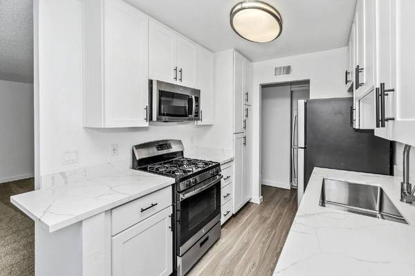 Apartments on Summerfield Rd · Santa Rosa photo 5