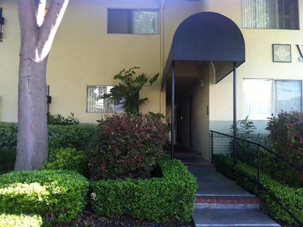 Woodside Place photo 2