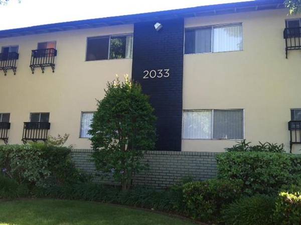Woodside Place photo 4