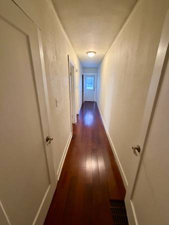 1BR/1BA Single Family House on Hillsborough St · Oakland photo 5