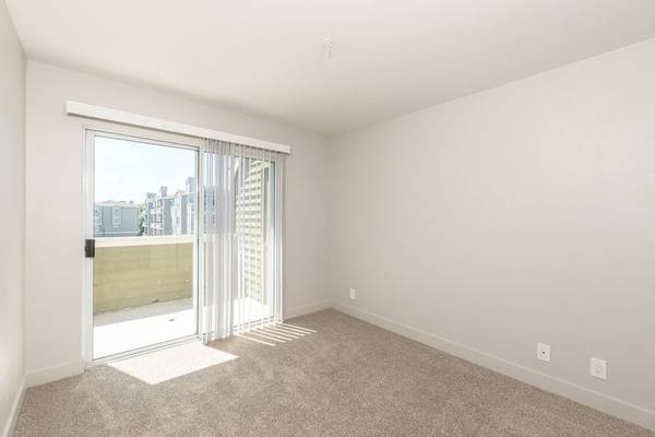 Apartments on S Novato Blvd · Novato photo 4