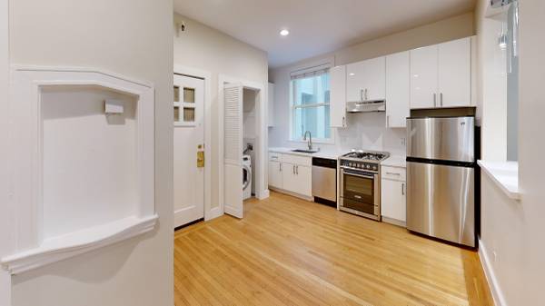 Taylor Street SF Apartment photo 5