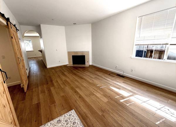 4BR/2BA Apartment · Napa photo 2