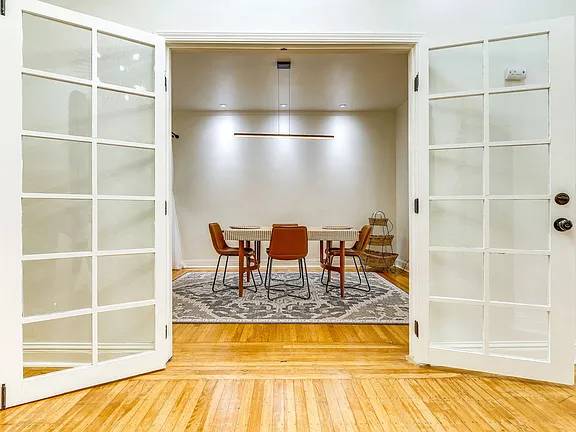 3232 Divisadero St San Francisco, CA 94123 photo 3