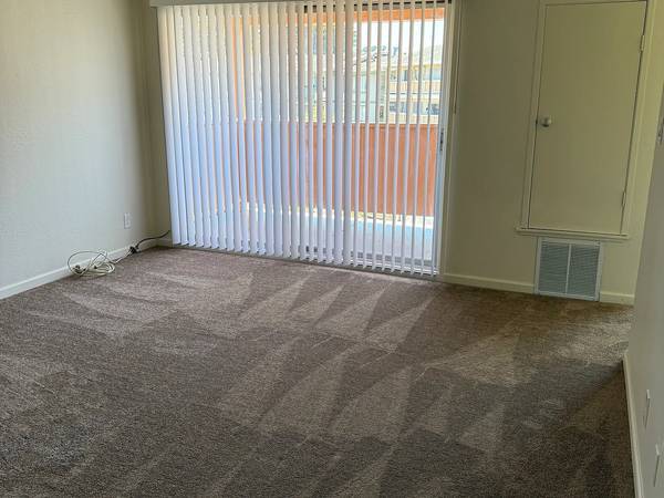Price Reduced!! Spacious 3bd Luxury Condo Available For Rent In San Mateo Near Downtown, Great Views photo 3