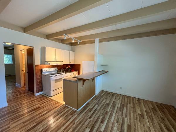 1BR/1BA Other · Larkspur photo 2