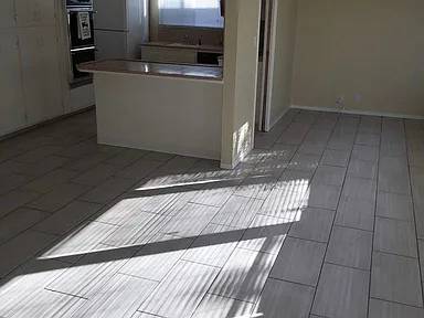 2BR/2BA Duplex on Tampa Dr · San Rafael photo 4