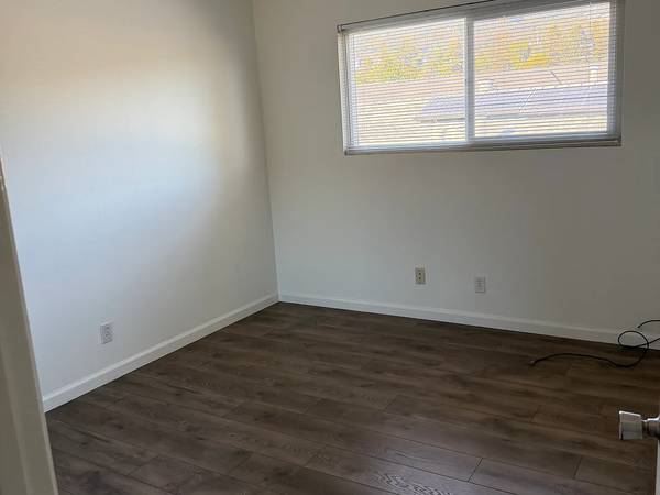 2BR/1BA Condo on Loma Vista Ave · Oakland photo 5
