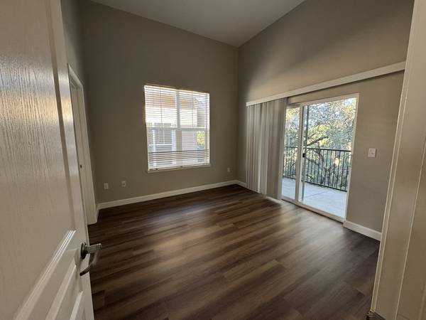 0BR/1BA Apartment · Mill Valley photo 3