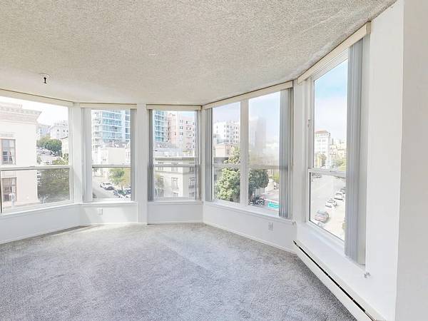 2BR/1BA Apartment · San Francisco photo 3