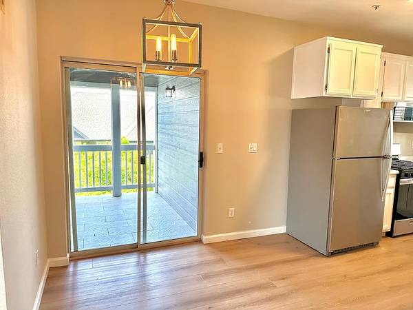 2BR/1BA Other on 8th St · Santa Rosa photo 3