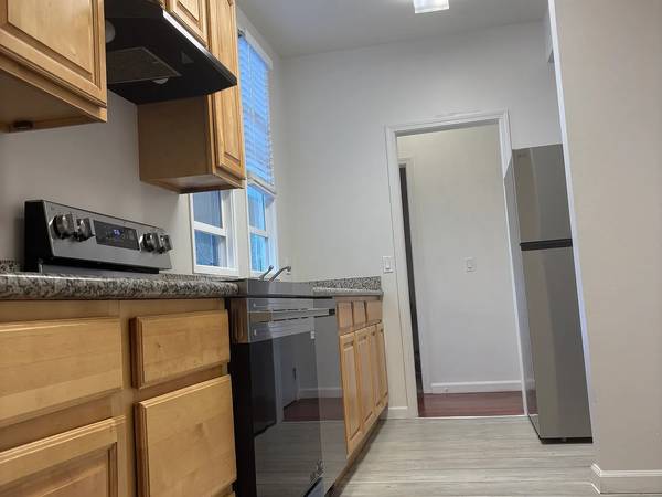 2445 Telegraph Ave Oakland, CA 94612 photo 3
