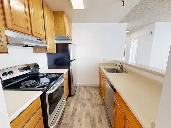 1BR/1BA Apartment · Daly City photo 4