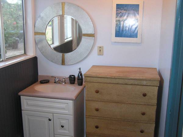 2BR/1BA Apartment · Mill Valley photo 5